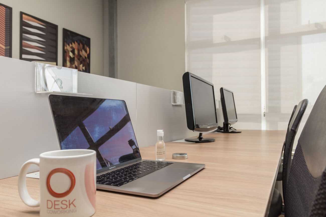 estacoes de trabalho desk coworking