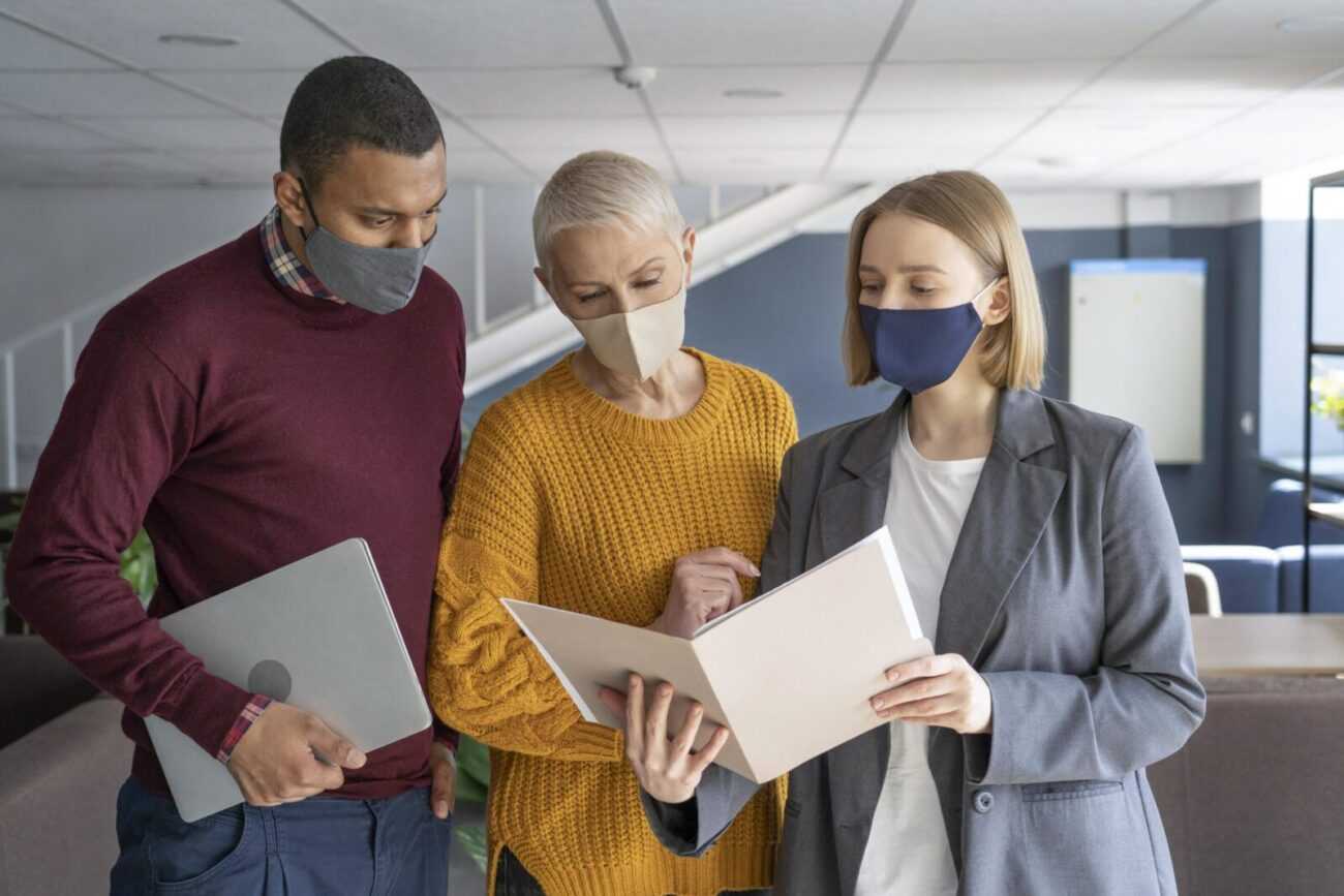 Quais profissionais podem trabalhar à distância em um coworking?