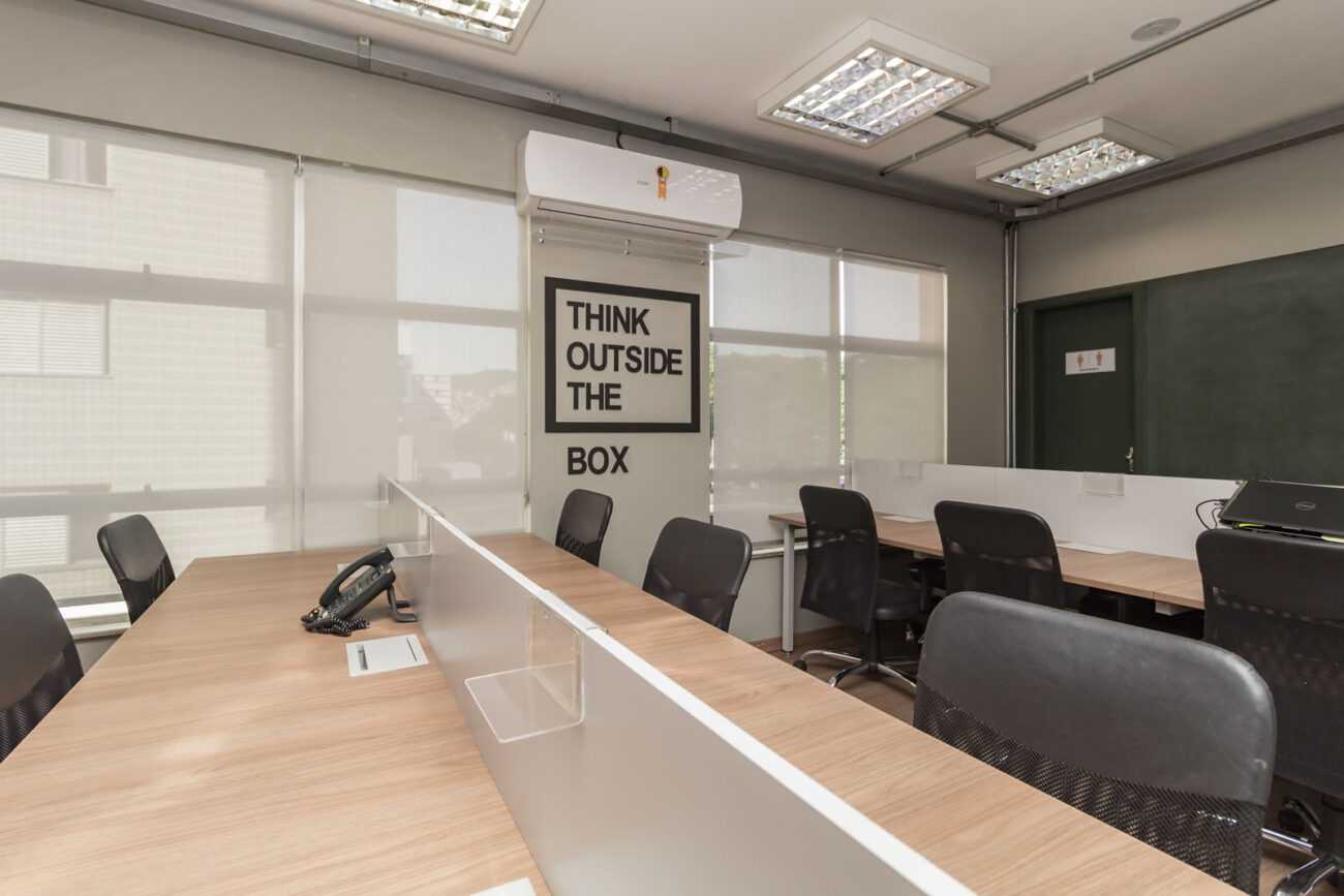 Estações de coworking compartilhadas no Desk em Belo Horizonte